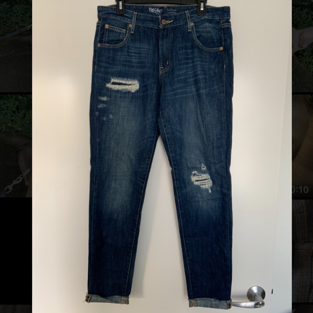 Distressed Boyfriend Jeans